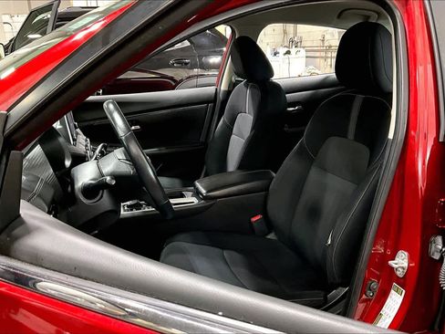 Used 2020 Nissan Sentra SV image 8