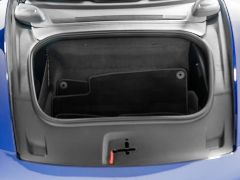 Used 2024 Porsche 911 Carrera GTS w/ Premium Package image 50