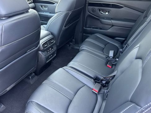 Certified 2023 Honda Pilot Touring image 28