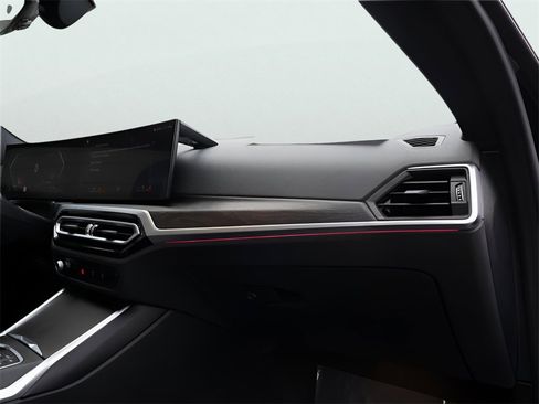 Used 2024 BMW 430i xDrive Coupe w/ Premium Package image 11