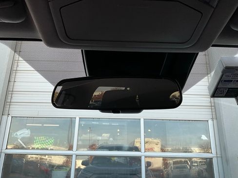 Used 2025 Toyota RAV4 XLE image 18