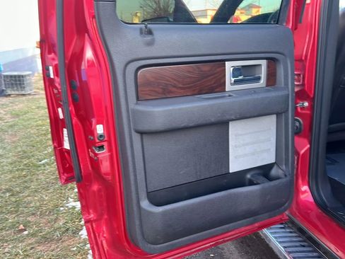 Used 2012 Ford F150 Lariat w/ Lariat Chrome Pkg image 12