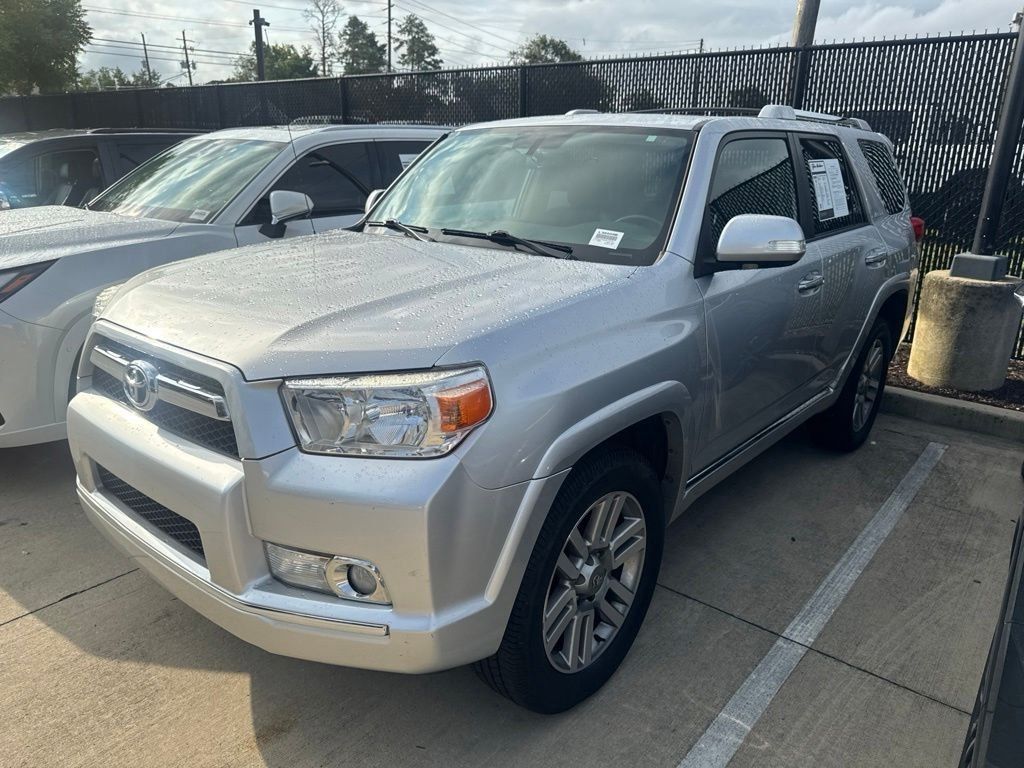 Used 2011 Toyota 4Runner Limited AWD/4WD image 4
