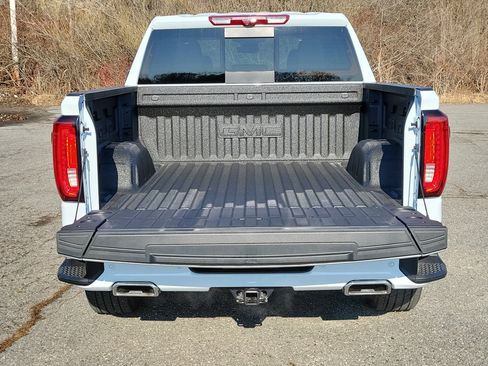 New 2026 GMC Sierra 1500 Denali w/ Denali Reserve Package image 16