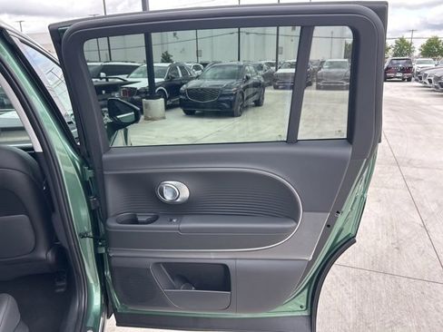 New 2026 Hyundai Ioniq 9 SEL image 16