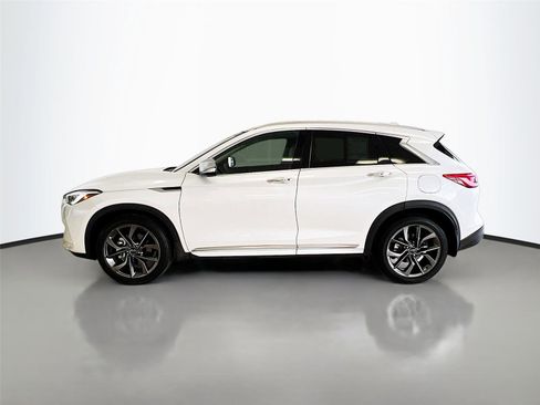 Used 2024 INFINITI QX50 Sensory w/ Accent Package image 3