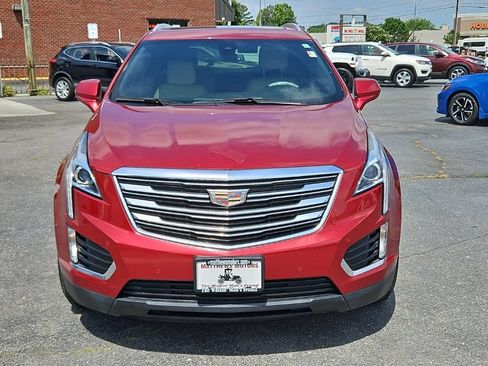 Used 2019 Cadillac XT5 Luxury AWD/4WD image 2