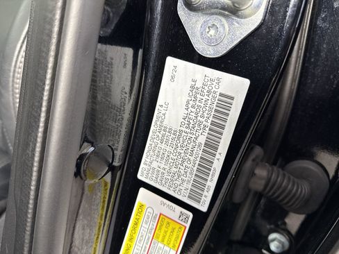 Certified 2024 Acura TLX w/ Technology Package image 39