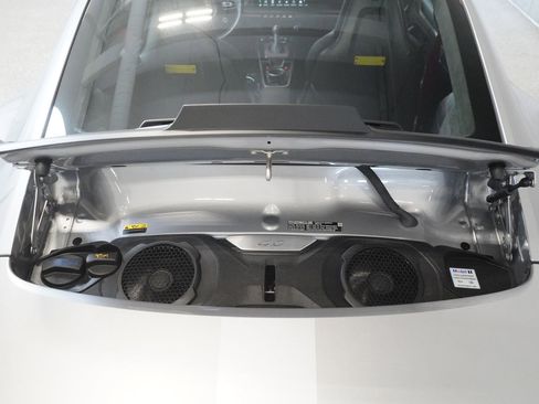 Used 2022 Porsche 911 GT3 RWD image 33