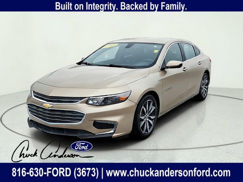 Used 2018 Chevrolet Malibu LT FWD image 1