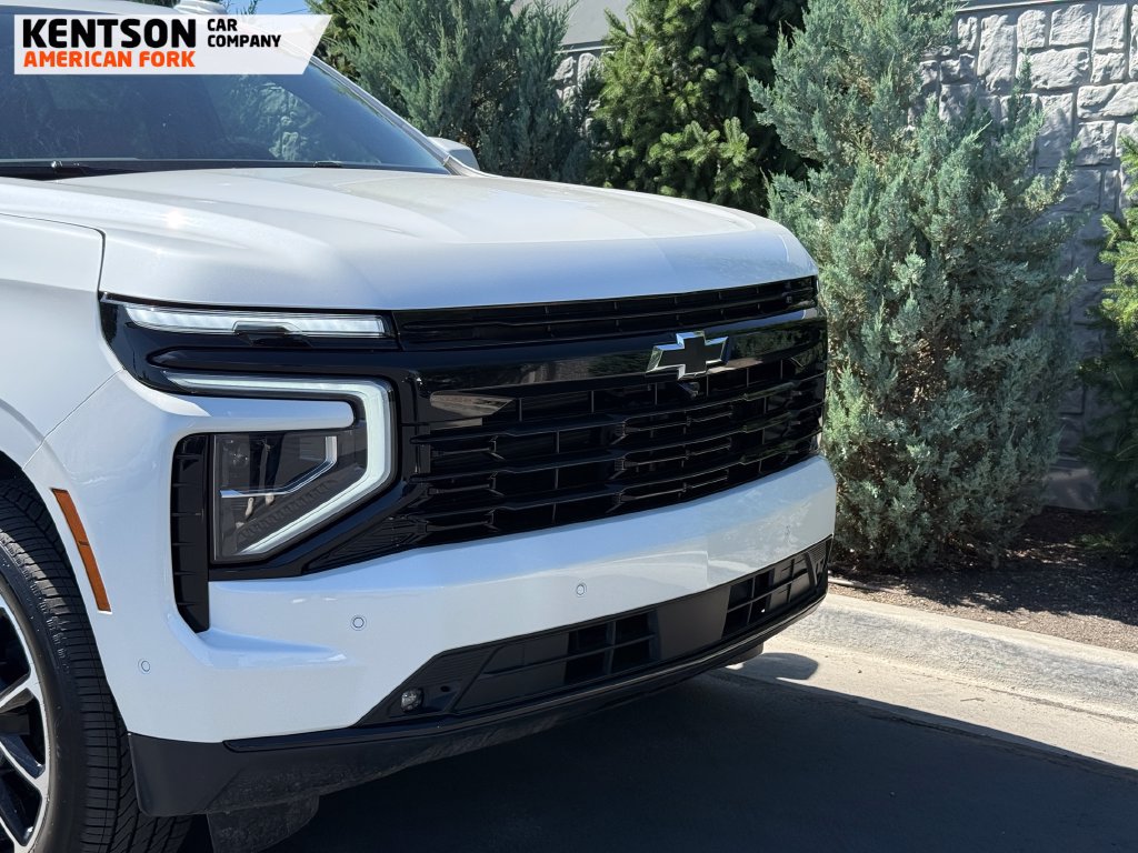 Used 2025 Chevrolet Suburban RST w/ RST Capability Package AWD/4WD image 11