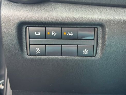 Used 2024 Nissan Versa S w/ S Plus Package image 24