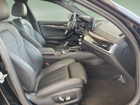 Used 2023 BMW 530e xDrive AWD/4WD image 11