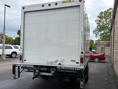 Used 2024 Ford E-450 and Econoline 450 Super Duty w/ Power Windows & Locks Group RWD image 5