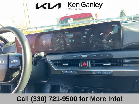 Certified 2025 Kia K4 EX image 39