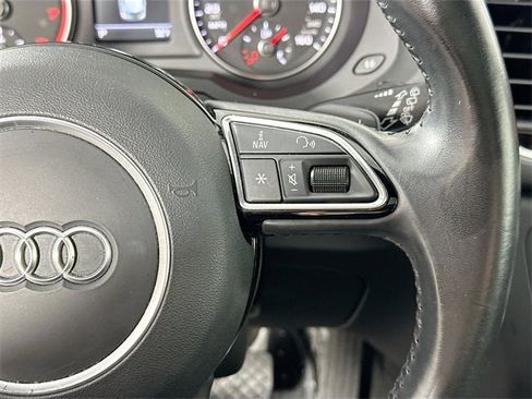 Used 2018 Audi Q3 2.0T Premium Plus w/ Premium Plus Package image 23