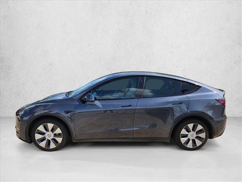 Used 2021 Tesla Model Y Long Range AWD/4WD image 8