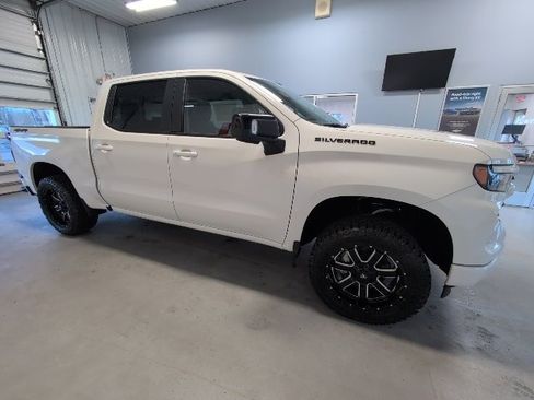 New 2026 Chevrolet Silverado 1500 RST w/ Dark Appearance Package image 8