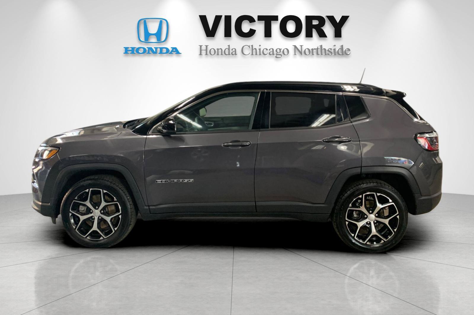 Used 2024 Jeep Compass Limited AWD/4WD image 6
