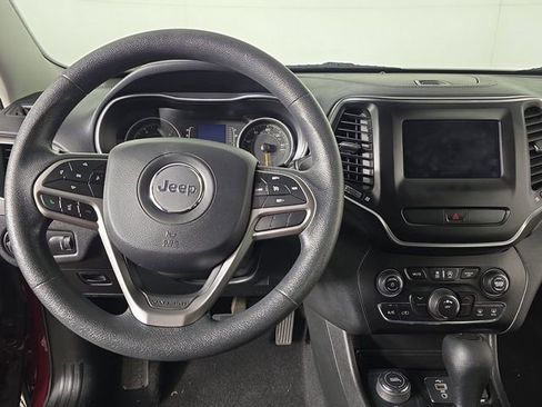 Used 2019 Jeep Cherokee Latitude w/ Popular Appearance Group image 10