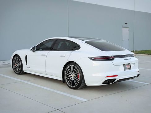 Used 2019 Porsche Panamera GTS w/ Premium Package Plus image 5