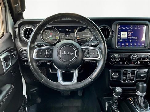 Used 2022 Jeep Wrangler Unlimited Sahara w/ Cold Weather Group image 5