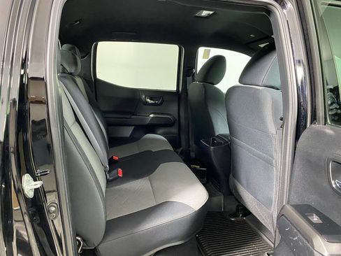 Certified 2023 Toyota Tacoma TRD Off-Road image 9