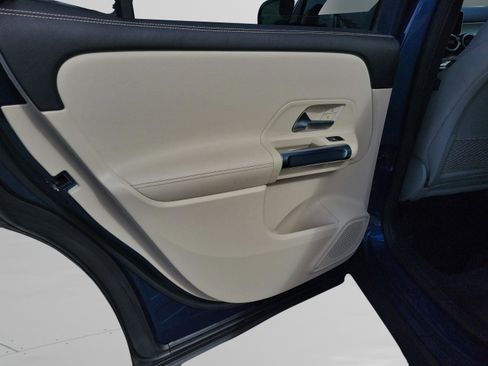 Certified 2021 Mercedes-Benz GLB 250 image 11