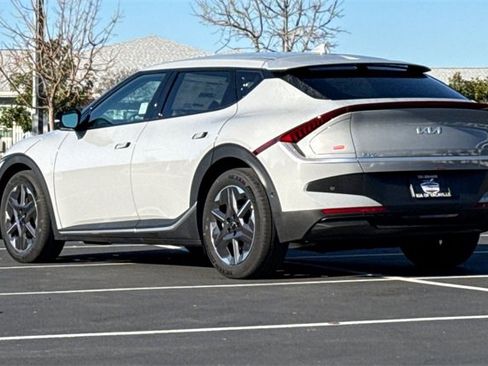 New 2025 Kia EV6 Light image 7