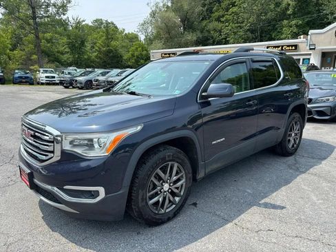 Used 2017 GMC Acadia SLT AWD/4WD image 4