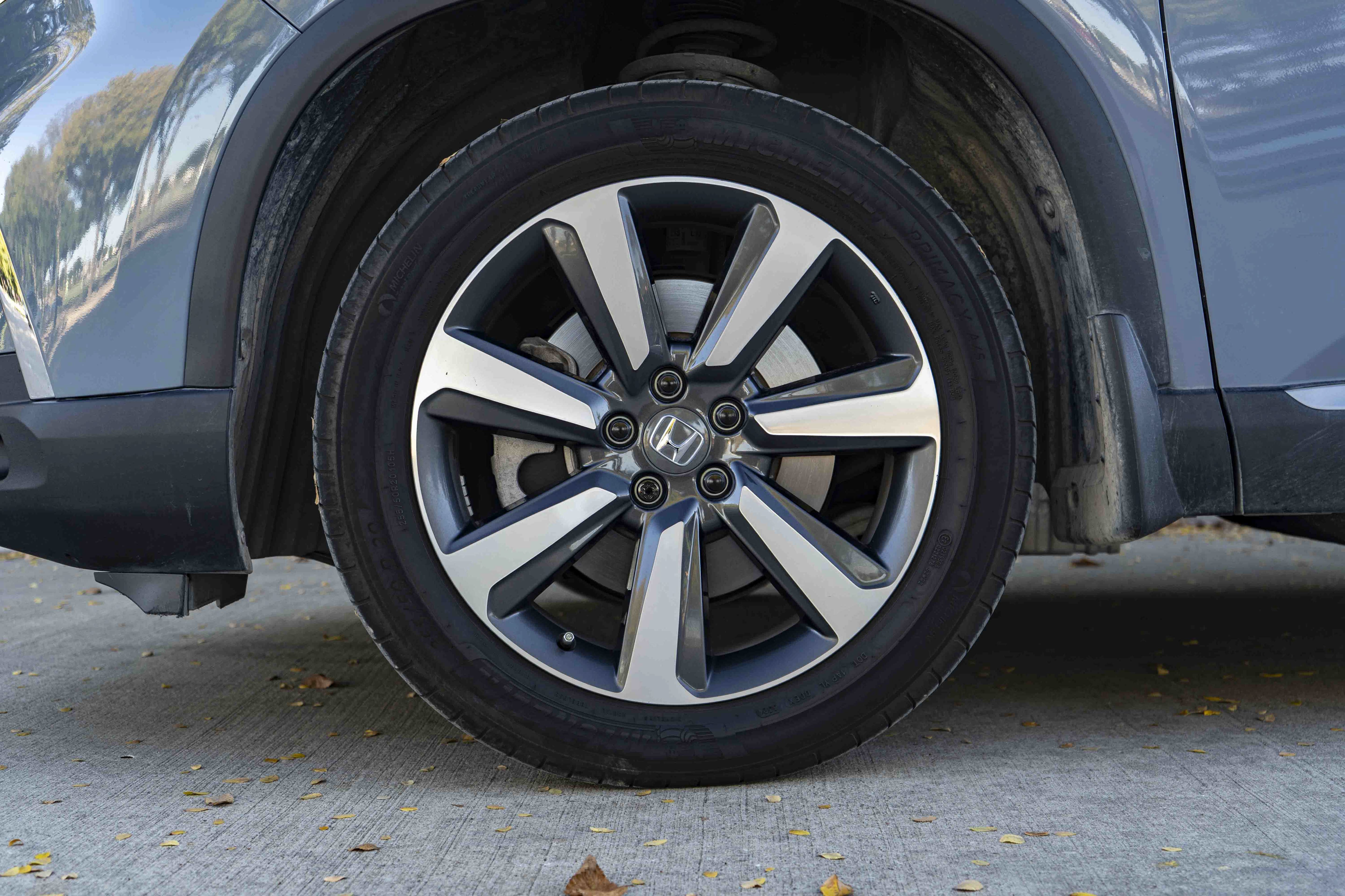 Used 2025 Honda Pilot Touring image 14