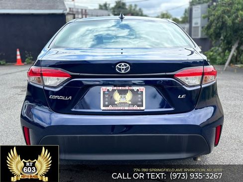 Used 2024 Toyota Corolla LE FWD image 5