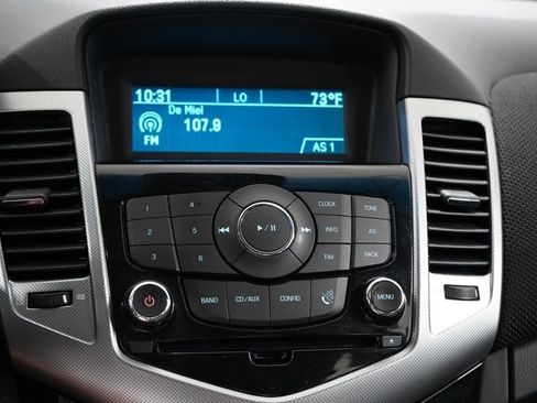 Used 2011 Chevrolet Cruze LTZ FWD image 17