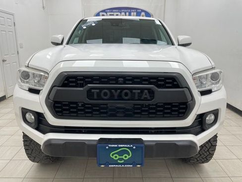 Used 2020 Toyota Tacoma SR5 image 18