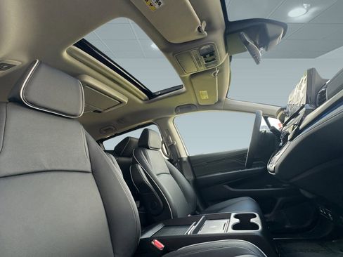 New 2026 Honda Odyssey Touring image 14