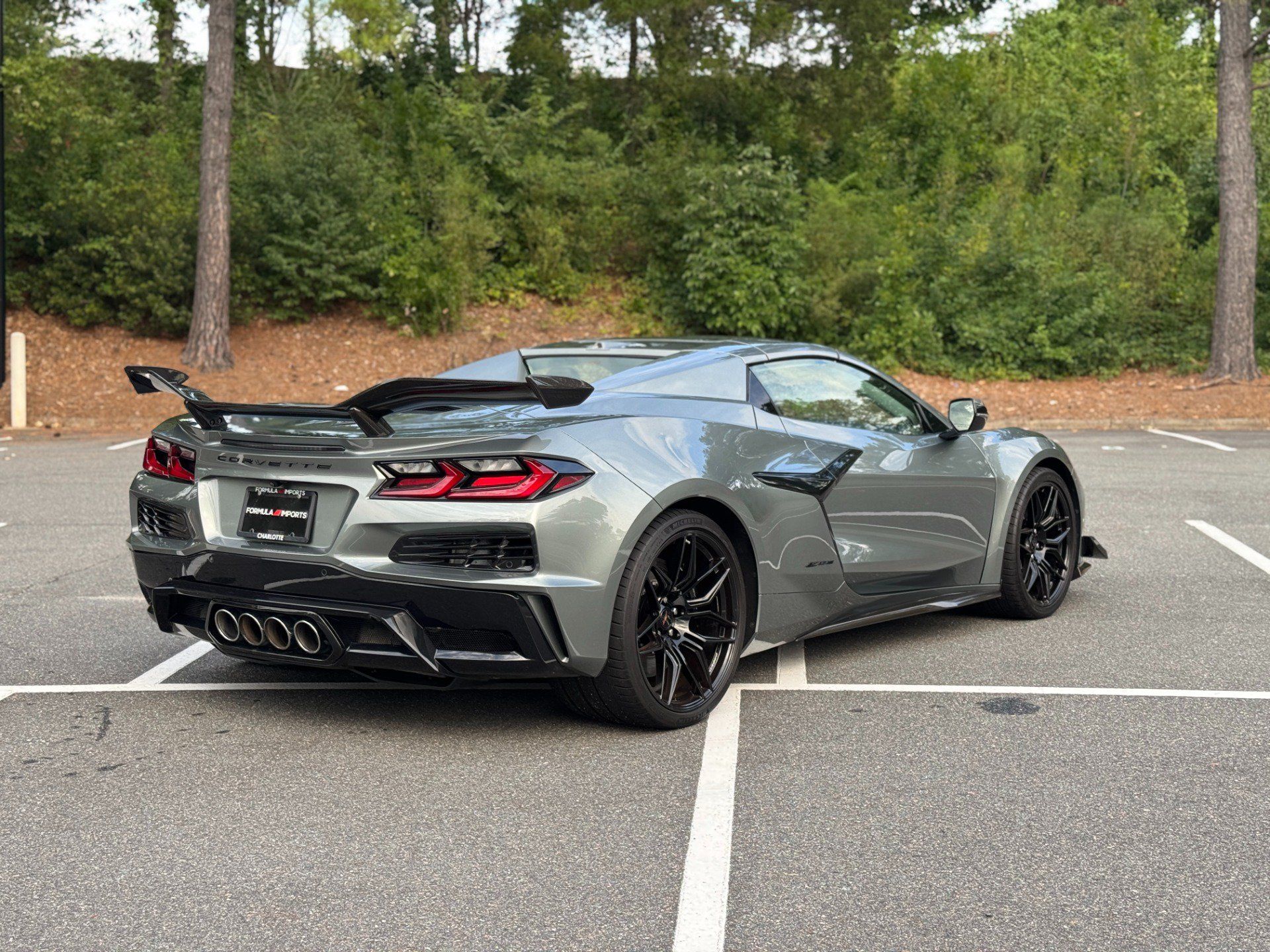 Used 2023 Chevrolet Corvette Z06 RWD image 12