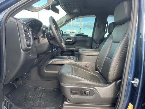Used 2020 Chevrolet Silverado 1500 LTZ w/ LTZ Premium Package AWD/4WD image 12