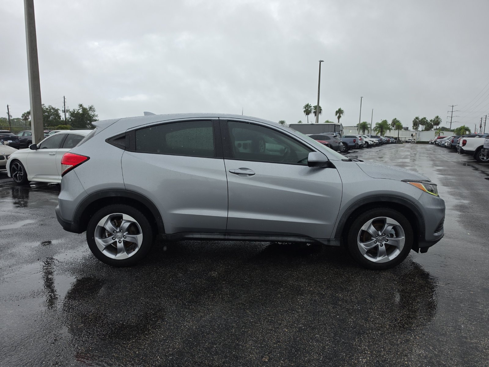 Used 2020 Honda HR-V LX image 3