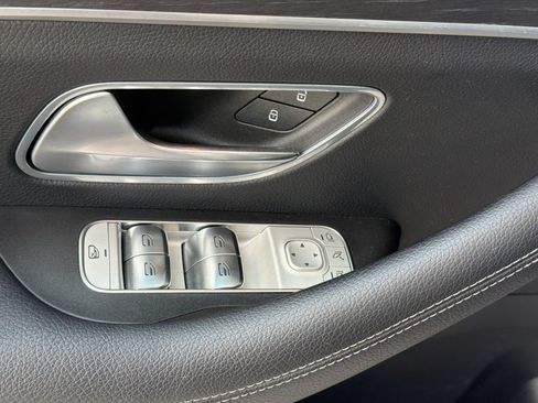 Certified 2025 Mercedes-Benz GLE 450e 4MATIC image 27