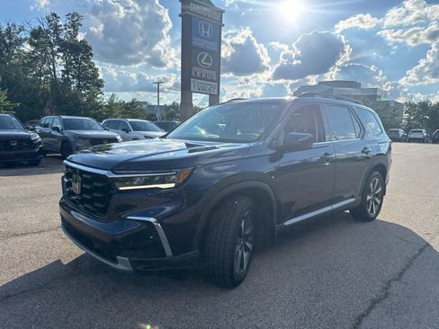 Used 2023 Honda Pilot Elite image 17