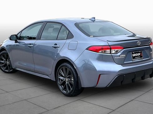 Used 2025 Toyota Corolla SE FWD image 12