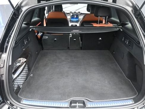 Used 2025 Mercedes-Benz GLC 300 image 24