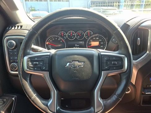 Used 2019 Chevrolet Silverado 1500 LT Trail Boss w/ Convenience Package AWD/4WD image 24
