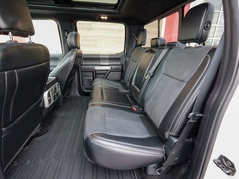 Used 2018 Ford F150 Lariat w/ Equipment Group 502A Luxury AWD/4WD image 31