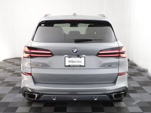 Used 2026 BMW X5 xDrive40i w/ M Sport Package AWD/4WD image 17