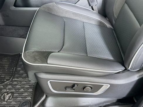 New 2026 RAM 1500 Laramie w/ Night Edition AWD/4WD image 20