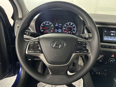 Used 2020 Hyundai Accent SE image 14