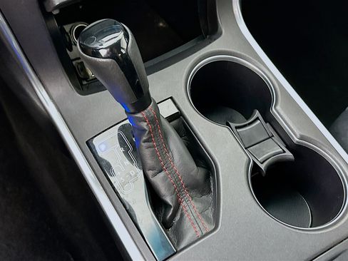 Used 2016 Toyota Camry XSE w/ Moonroof Package FWD image 23