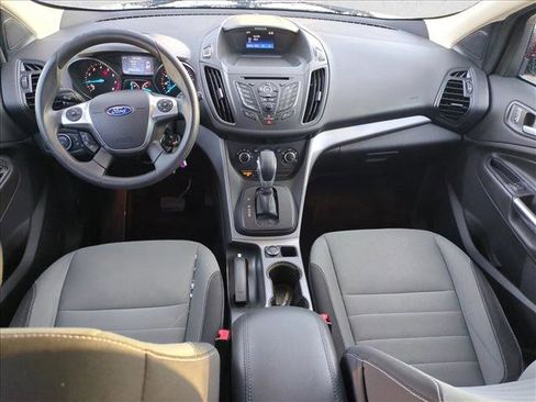 Used 2016 Ford Escape SE image 18