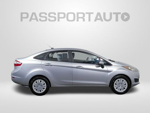 Used 2016 Ford Fiesta S FWD image 9